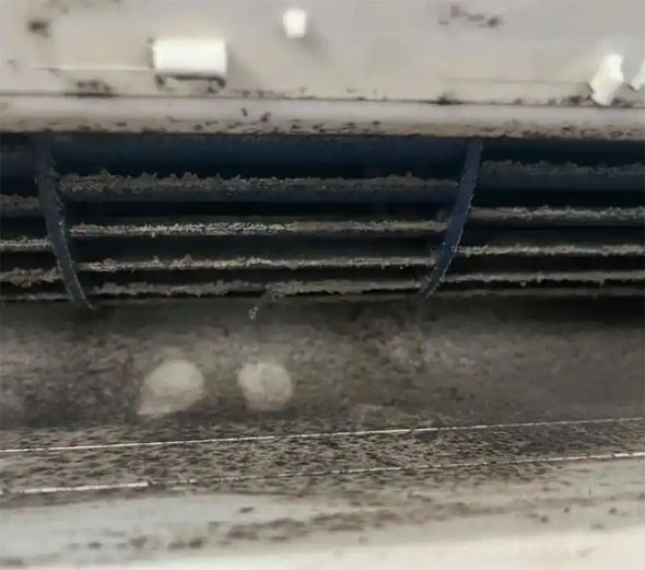 桂阳空调吹的风有股烧焦味是怎么回事